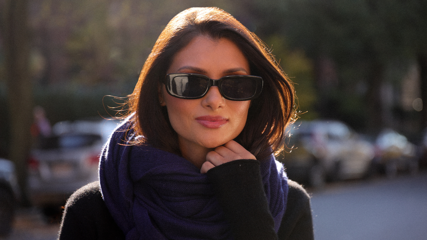 Accessorize Your Cashmere: Perfect Pairings for the Holiday Season