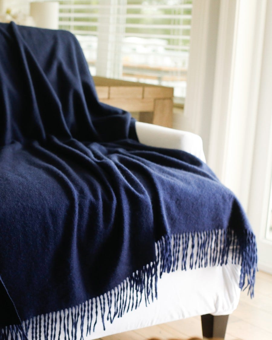 The Essential Cashmere Throw Blanket in 100% Mongolian Cashmere